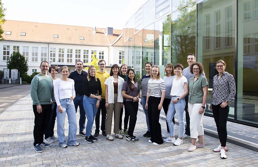 Das Forschungsteam der Experimentellen Orthopädie der Orthopädischen Universitätsklinik Magdeburg. Das Forschungsteam der Experimentellen Orthopädie der Orthopädischen Universitätsklinik Magdeburg.